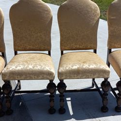 VINTAGE DINING ROOM CHAIRS SET OF 4 ( ST PETE 33703)