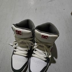 Men's DC High Top Cure Size 9.5