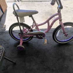 Para niñas de 4 a 8 años $30 each cada uno