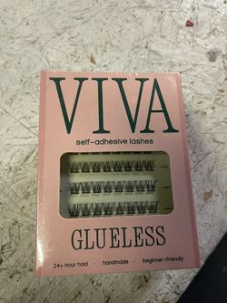 eyelashes