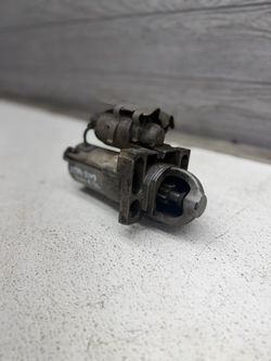 2009-2013 Chevy / GMC v8 Starter Motor - OEM