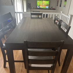 Table With 4 Chairs And Bench 
