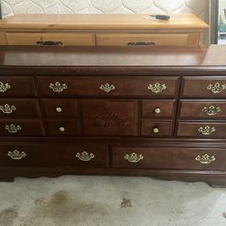 8 Drawer Dresser With Mirror 