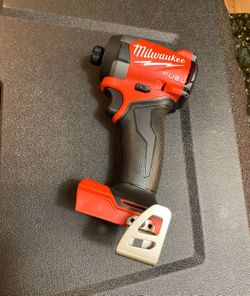 Milwaukee Impact M18 FUEL