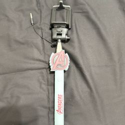 Avenger Self Stick 