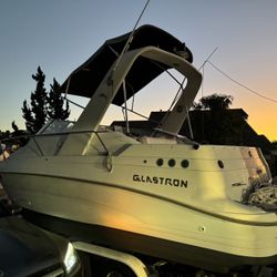 Clastron Boat and Ford car total 20000