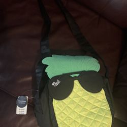 Pink cooler hand bag