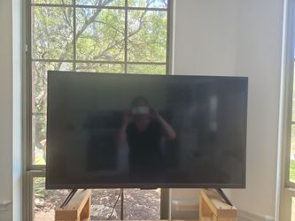 Insignia TV 36" with remote