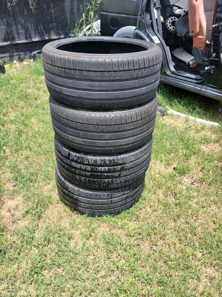 Falken 245/35/20