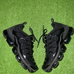 Men’s Shoes Size 10