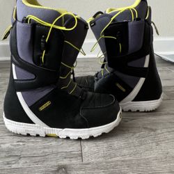 Burton moto imprint Snowboarding boots size 9 mens