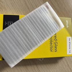 iPhone 14 Privacy Screen Protector