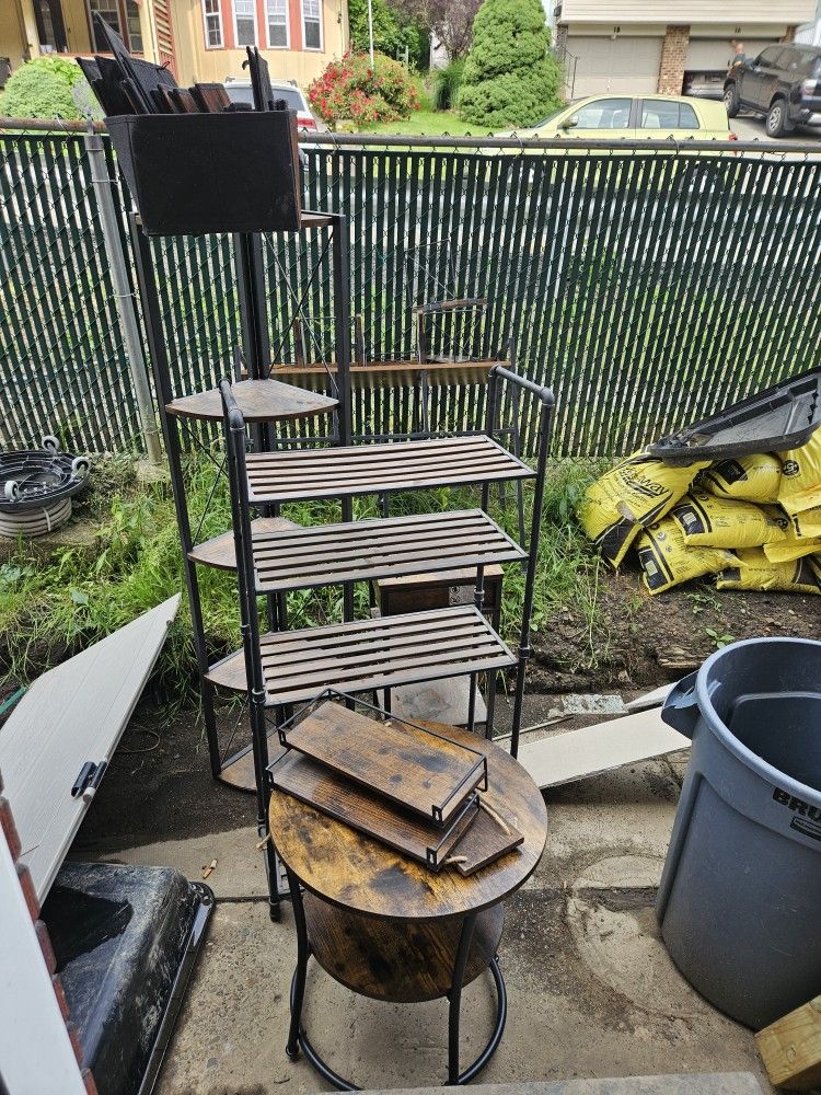 FURNITURE MUST GO TODAY