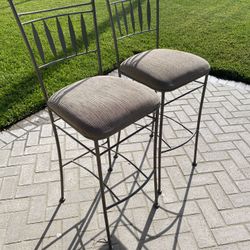 High Chair Bar Height - Cushioned 
