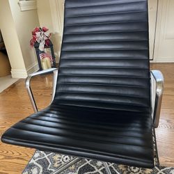 EAMES Herman Miller Aluminum Group