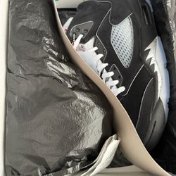 Jordan 5 Retro OG Black Metallic Reimagined