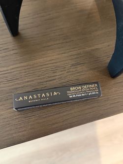 Anastasia brow