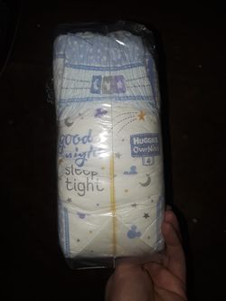 Diapers, new , 4