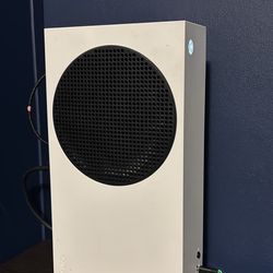 Xbox Ones Series S And Headset