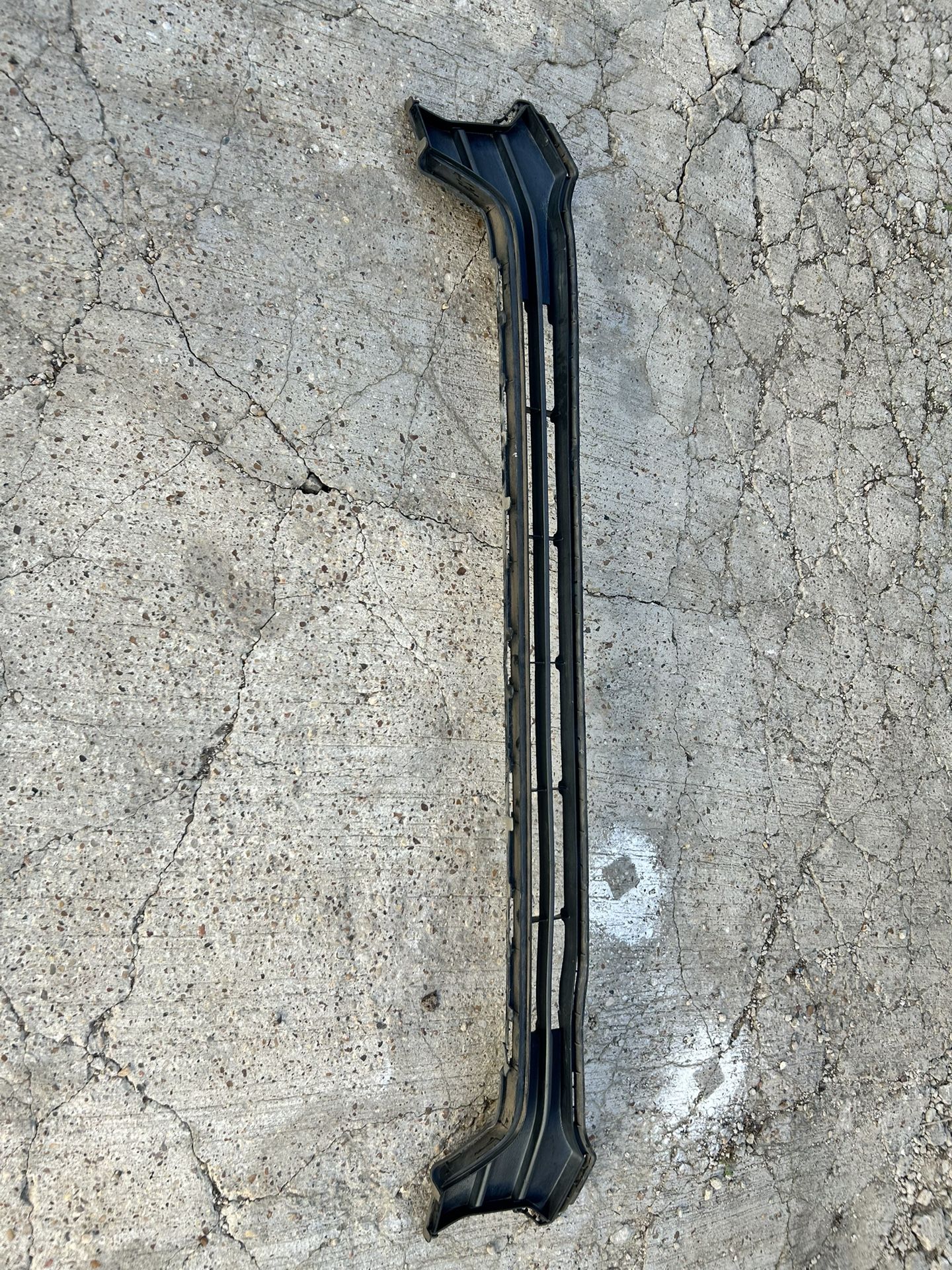 Grill Bumper Toyota Tacoma 2016-2020 Original