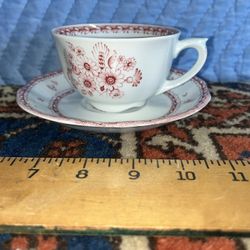 VINTAGE ARABIA SUOMI FINLANDIA FLORAL FLUTED TEACUP & MATCHING SAUCER ~ (#11)