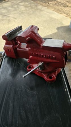 Craftsman U S A  vice good condition