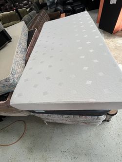 Twin size mattress 