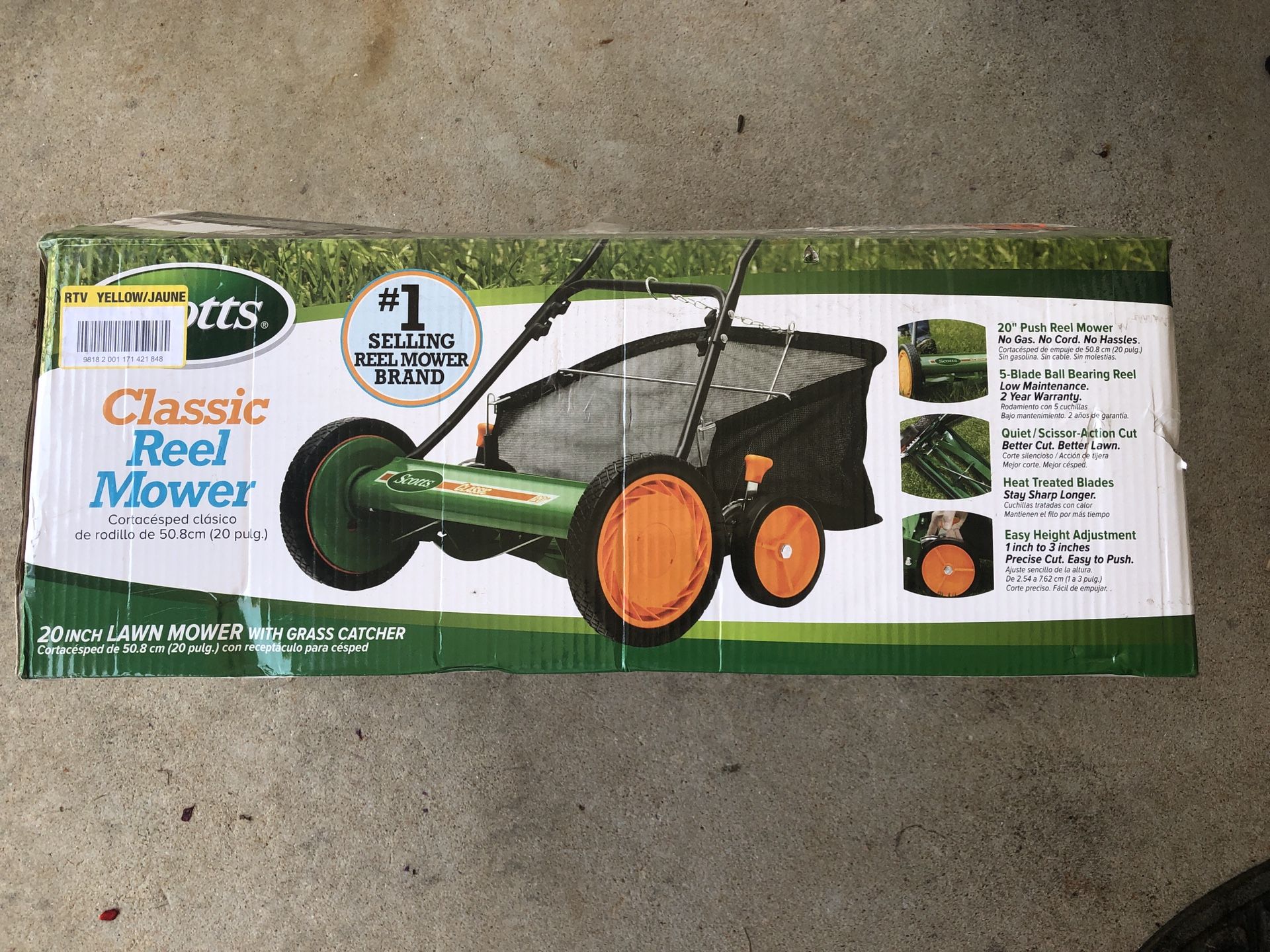 Scott’s 20 in. Manual Walk Behind Reel Mower with Grass Catcher