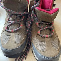 Girls Hiking Boots Size 3