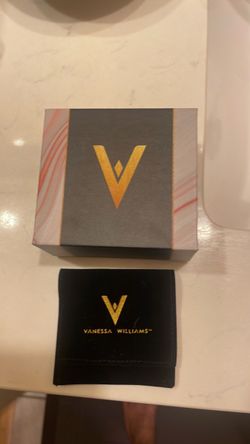 Vanessa Williams chain