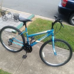 26 Inch Huffy / S U P E R I A Bicycle