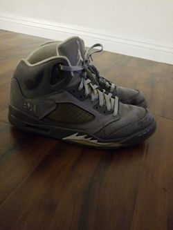 Jordan wolf grey