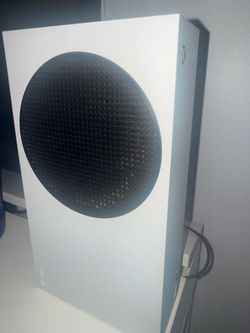 Xbox Series S console