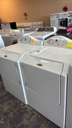 Nice Maitag washer and gas dryer set