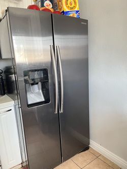 Samsung 2 door fridge