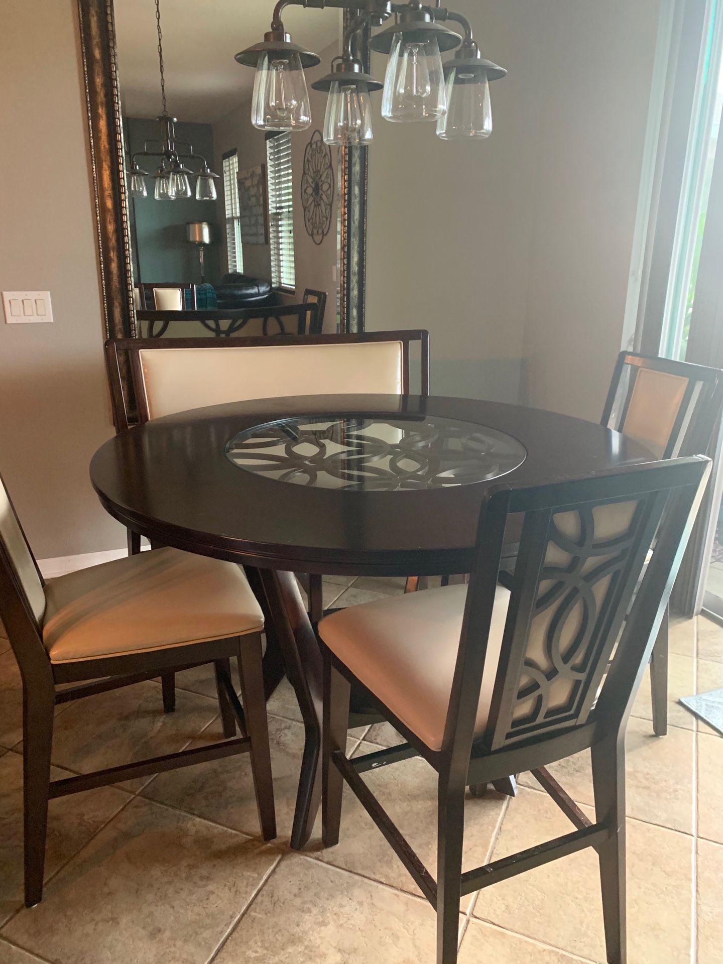 Kitchen Table and Chairs