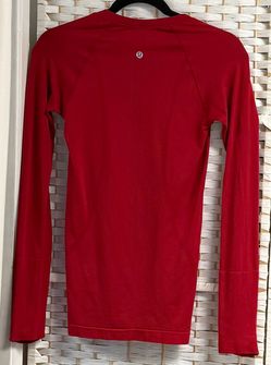 Lululemon Red Long Sleeve Top Size 4