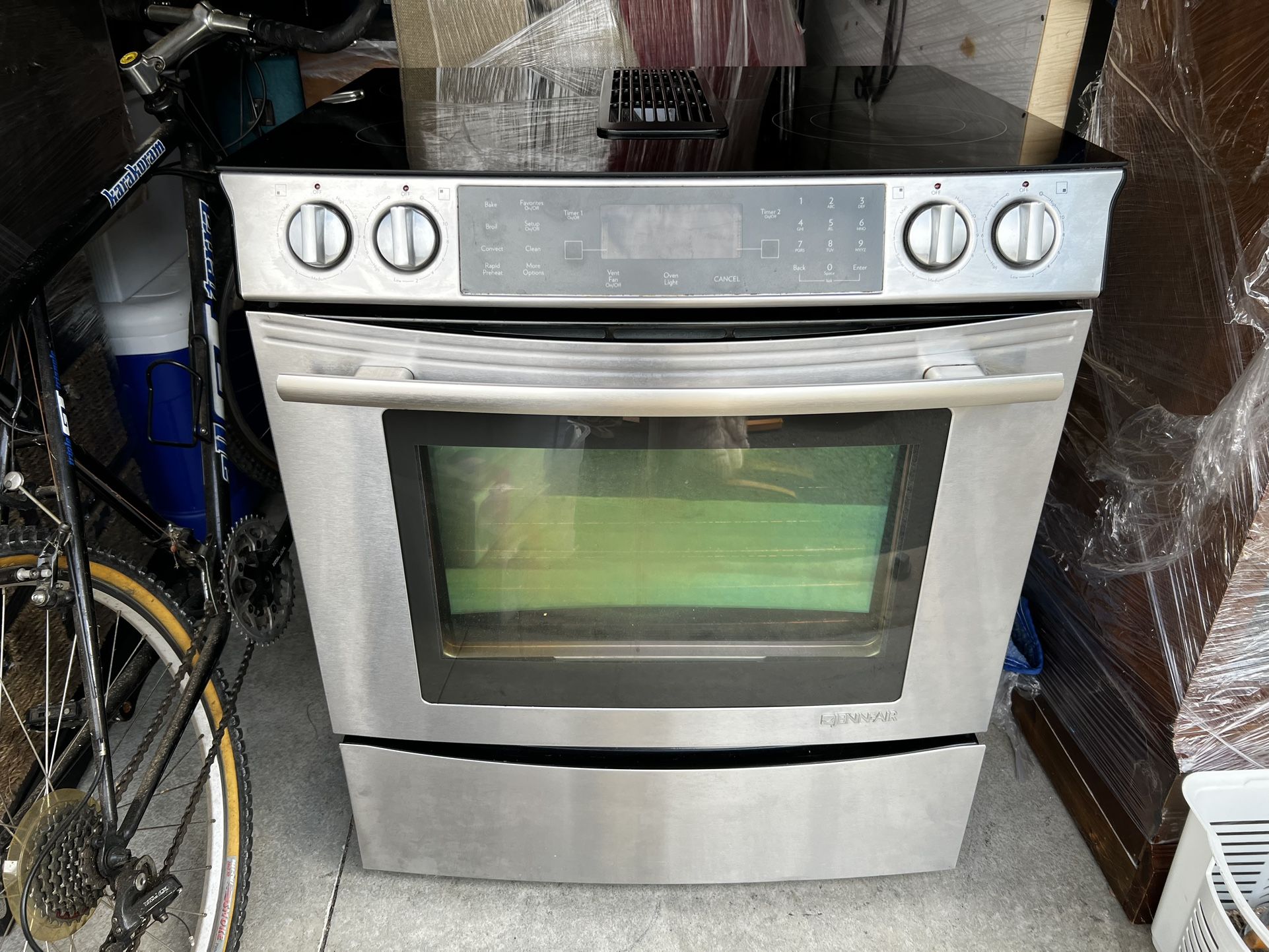 Jenn Air Range Electric Down Draft With Motor