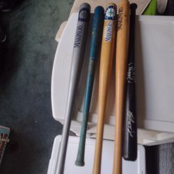 Vintage Mini Bats 4 Mariners 1 Louisville.  Mariner Shot Glass, Vintage Mariner Pin, Aaron Sele Pin Factory Sealed.  Cash Porch Pickup Redmond 