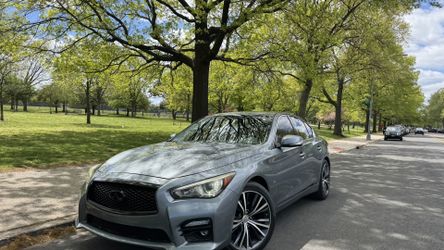 2015 Infiniti Q50