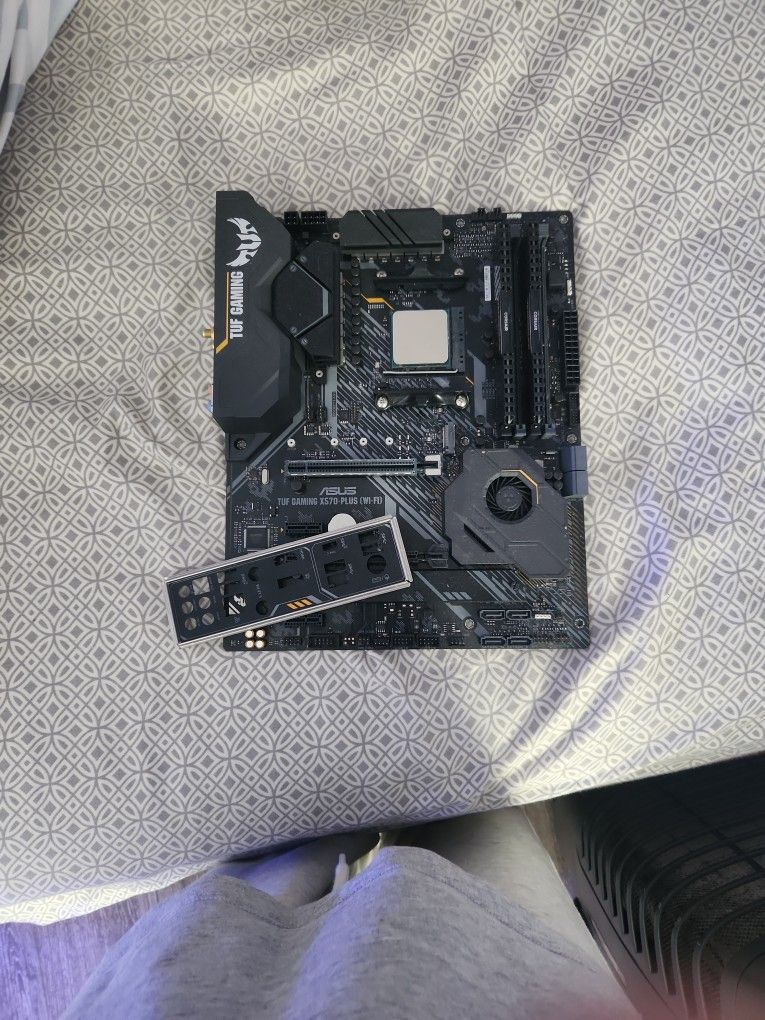 Ryzen 5600x, X570 ASUS motherboard, 32 GB Ram