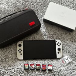 Video Game Bundle And Accessories 