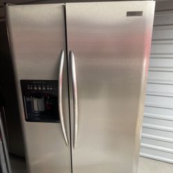 Refrigerator Frigidaire 