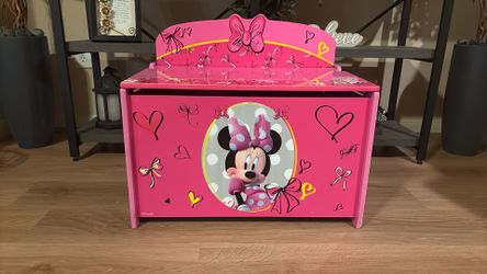 Minnie Mouse toy box