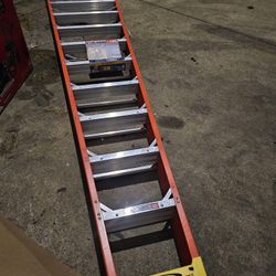 Werner 12ft Fiberglass Step Ladder 