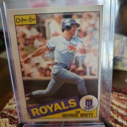George Brett 1985 Topps O-Pee Chee 1985 Topps Baseball Cards 