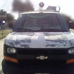Chevy Express 2500