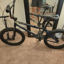 The Kink 2020 Carve 16" BMX Bike-Gloss Dusk Navy
