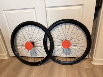 Fulcrum 818 Wheels with Pirelli Race TLR RS 28MM