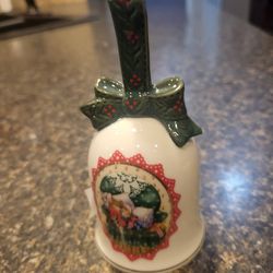 Bell Christmas Sleeping Mice white porcelain 1990